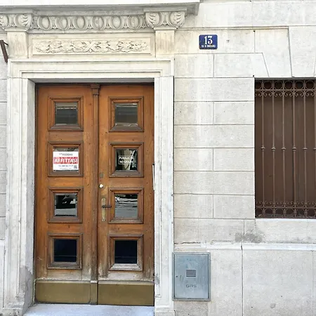 Ted's Torre Trieste